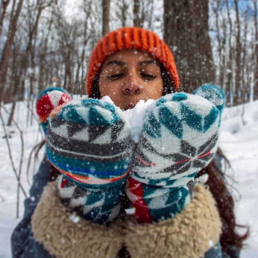 'Nibi' Mitts by MINI TIPI