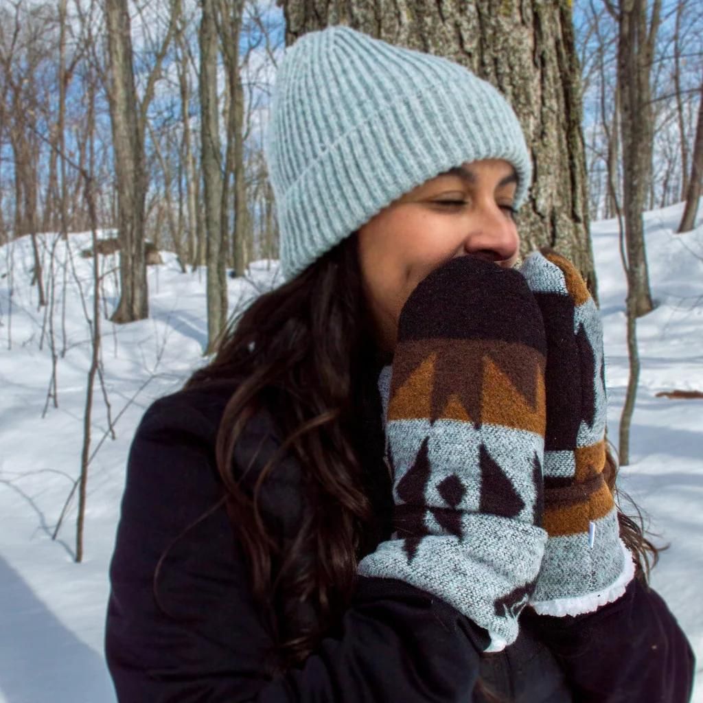'Thunderbird' Mitts by MINI TIPI