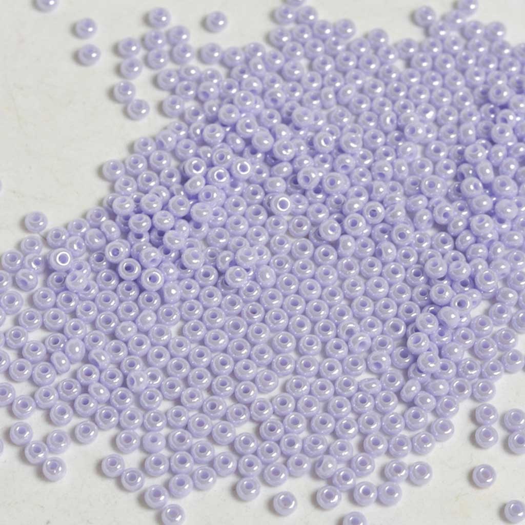 Opaque Natural Lilac Lustre - Size 8/0 Seedbeads