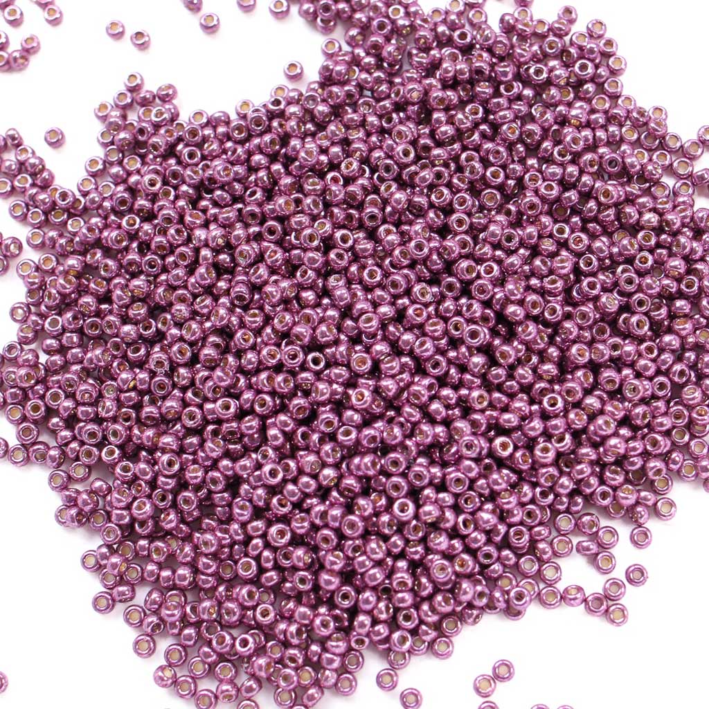 Eggplant Galvanized Duracoat - Size 11/0 Miyuki