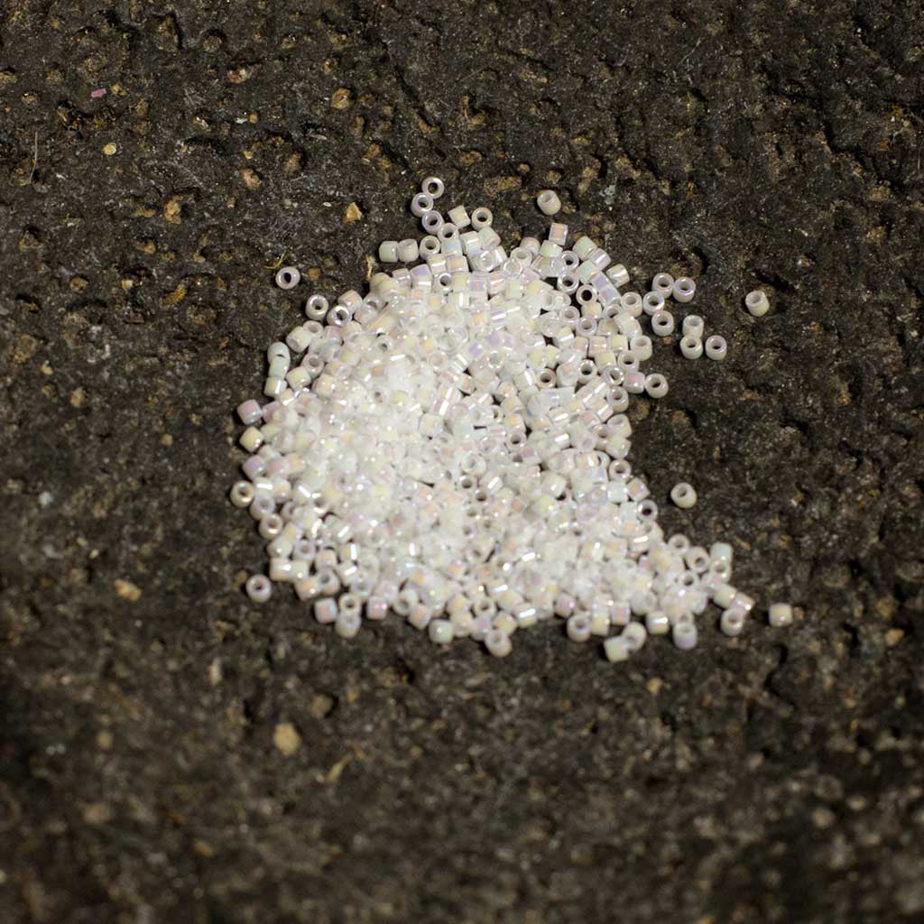 White Pearl AB - Beaded Dreams
